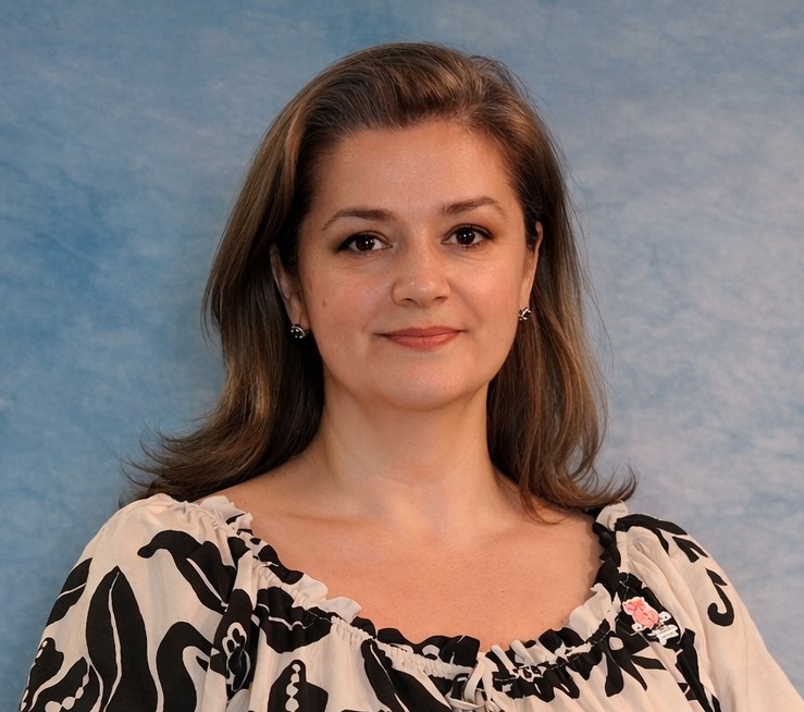Alina Zarna — psiholog și psihoterapeut în formare